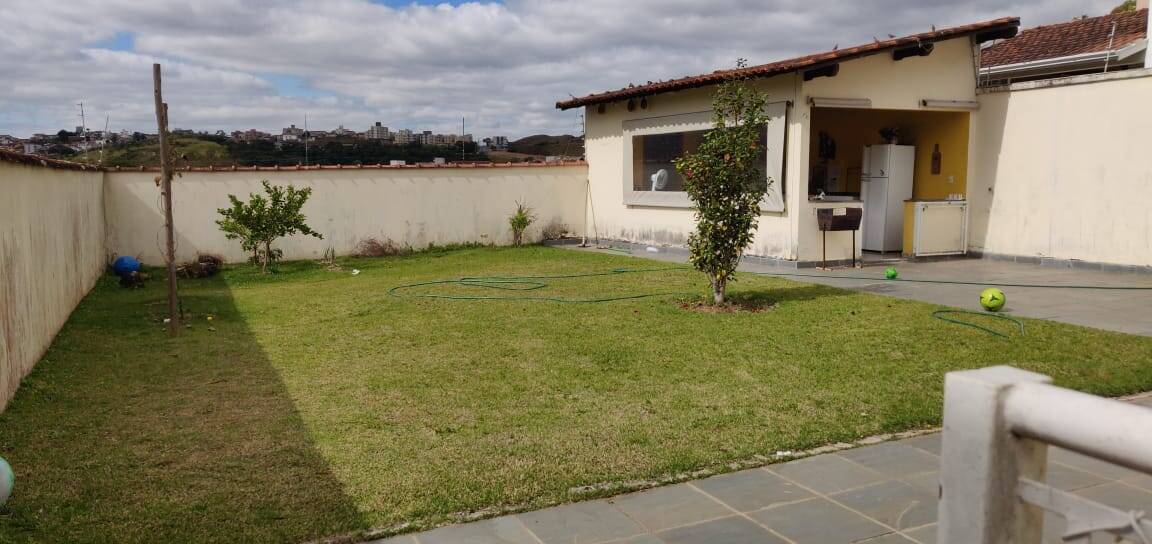 #356 - Casa para Venda em Poços de Caldas - MG