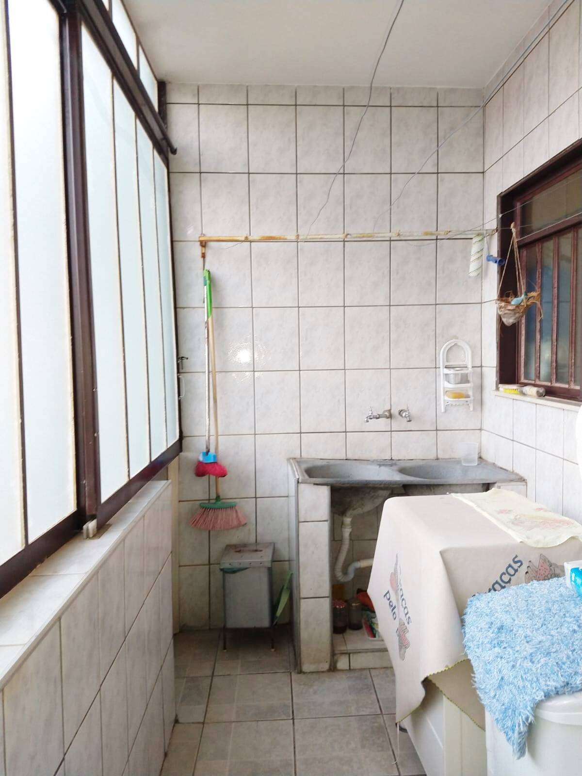 Casa à venda com 2 quartos, 133m² - Foto 3