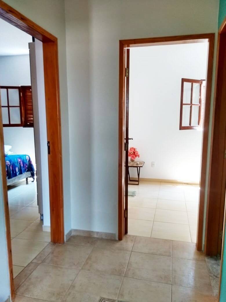 Chácara, 3 quartos, 1000 m² - Foto 2