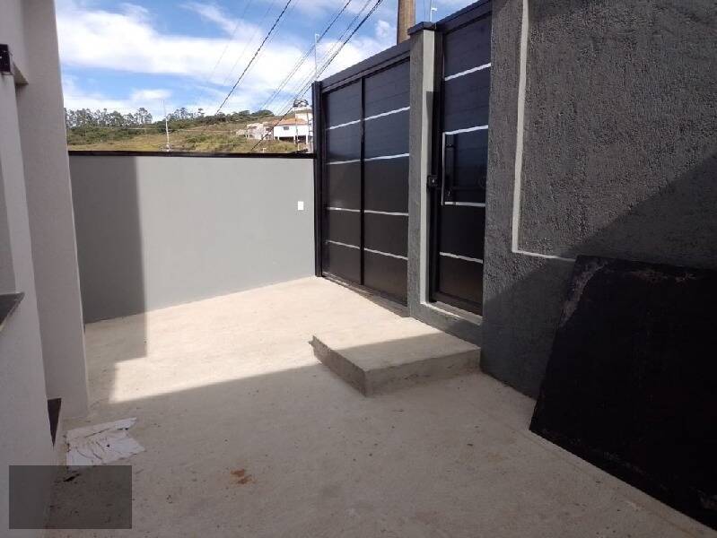 Casa, 3 quartos, 98 m² - Foto 2