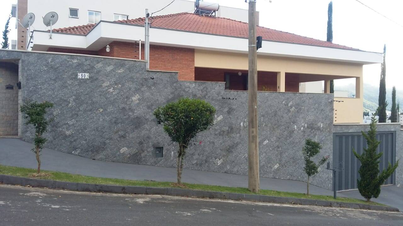 #779 - Casa para Venda em Poços de Caldas - MG