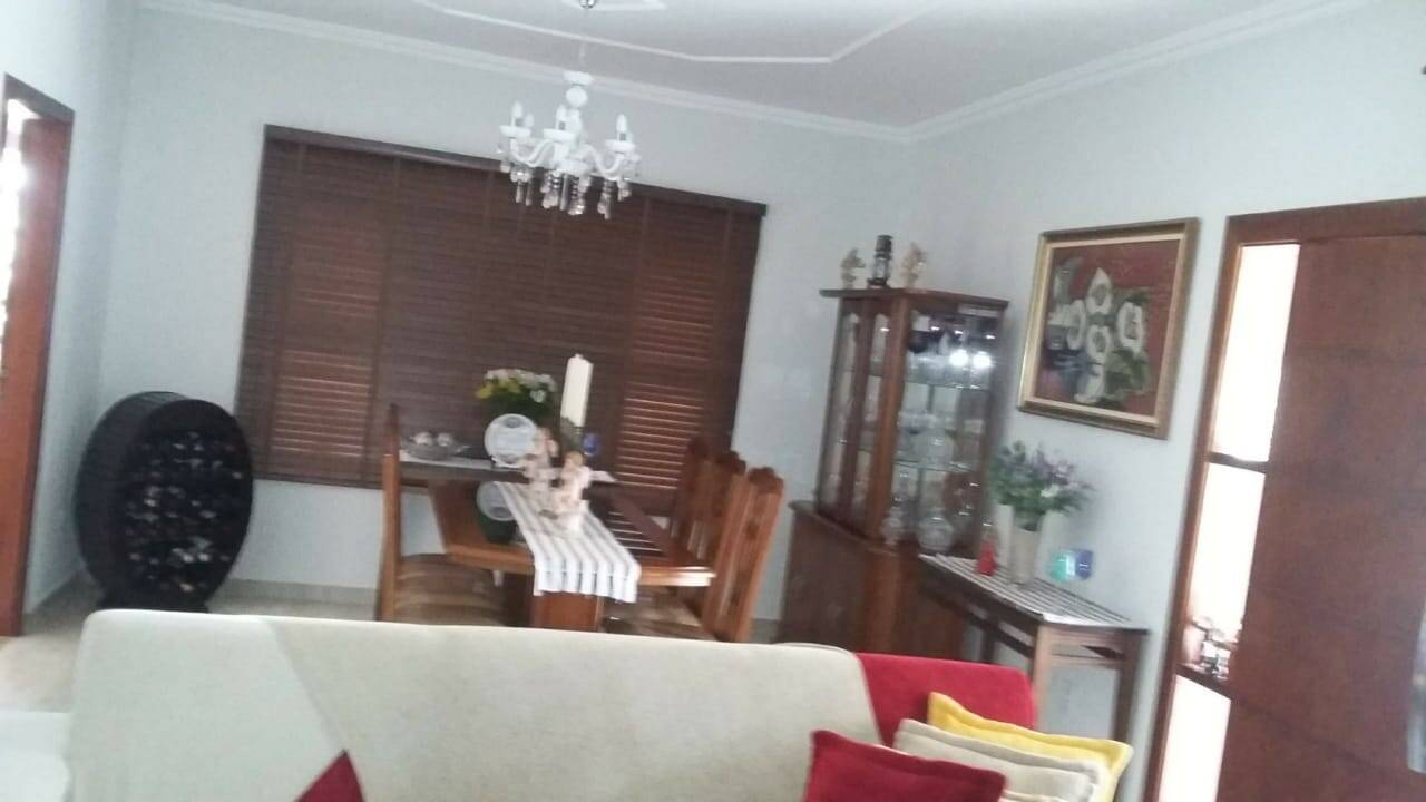Casa, 3 quartos, 276 m² - Foto 9