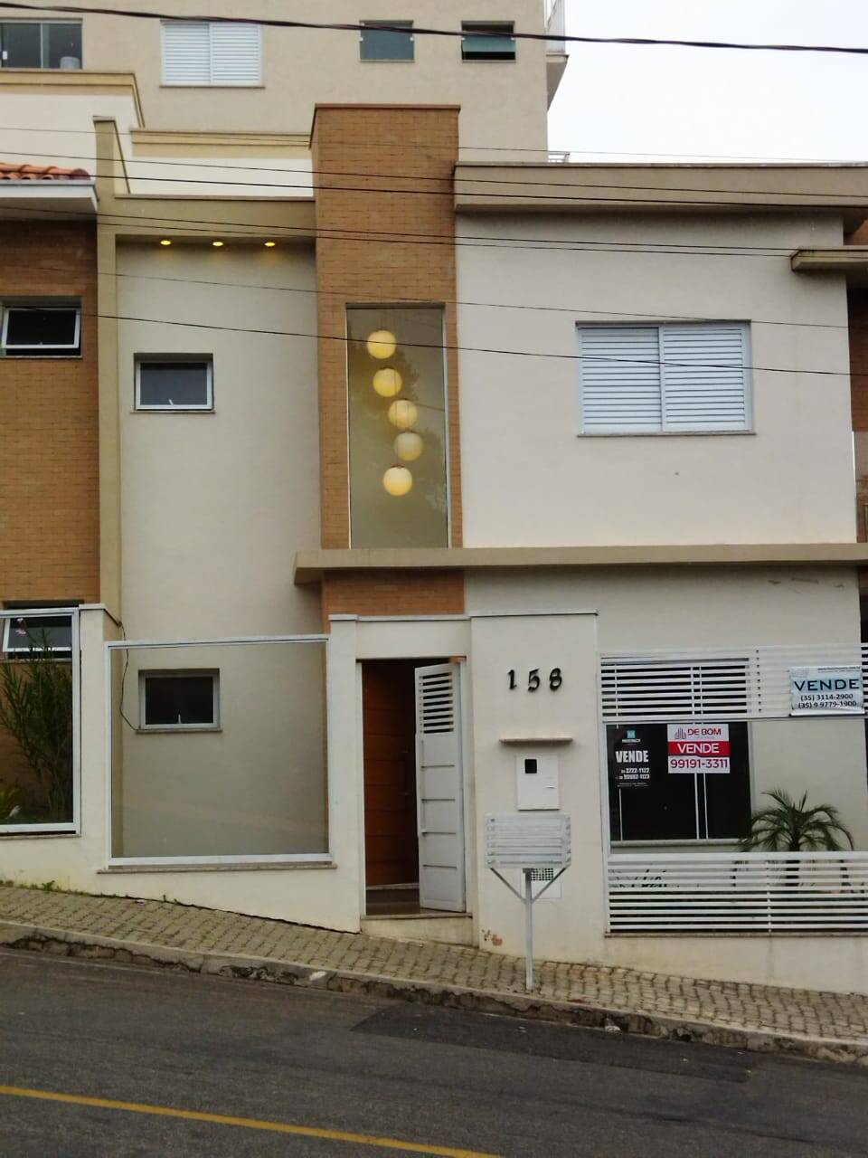 Casa, 3 quartos, 141 m² - Foto 1