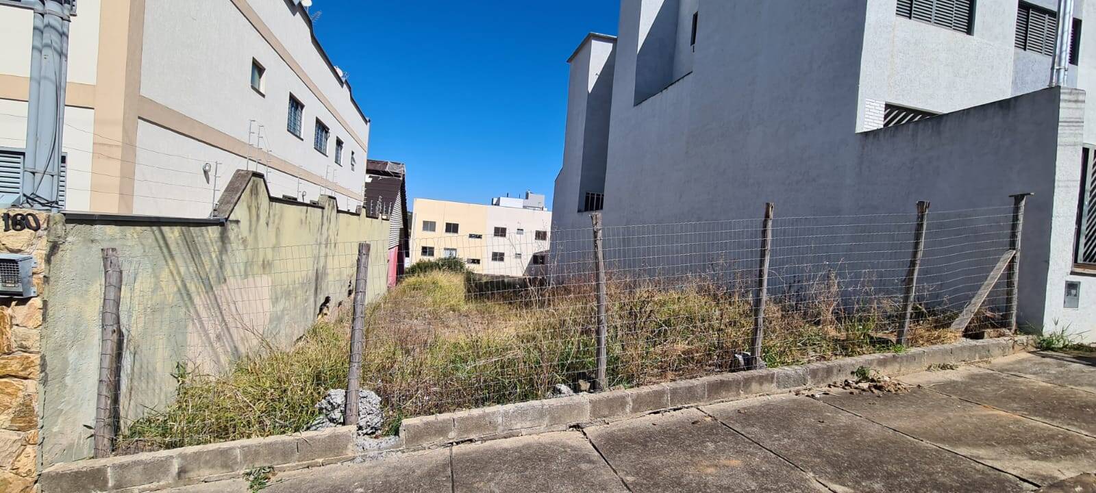 #870 - Terreno para Venda em Poços de Caldas - MG