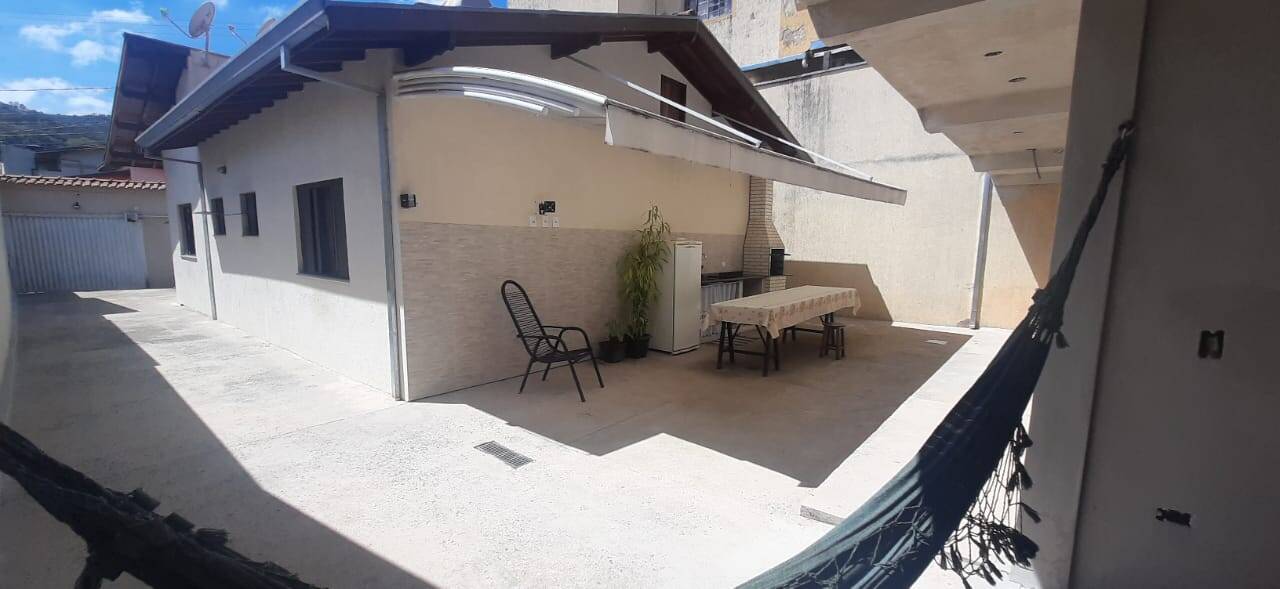 Casa, 5 quartos, 210 m² - Foto 3