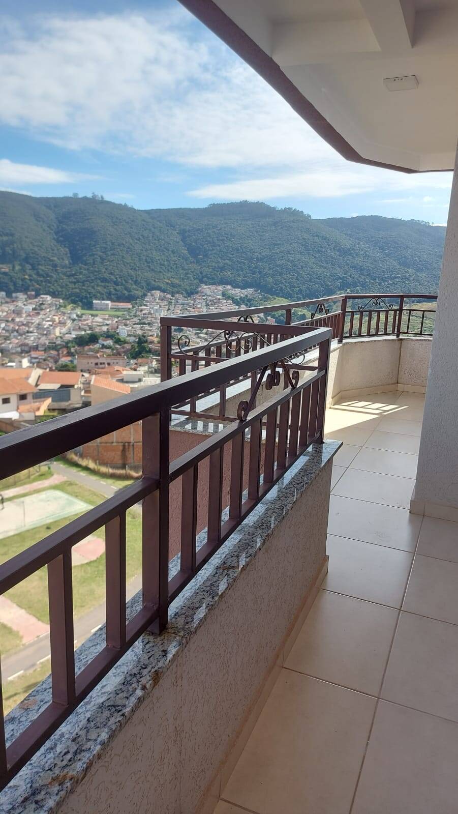 #969 - Apartamento para Venda em Poços de Caldas - MG