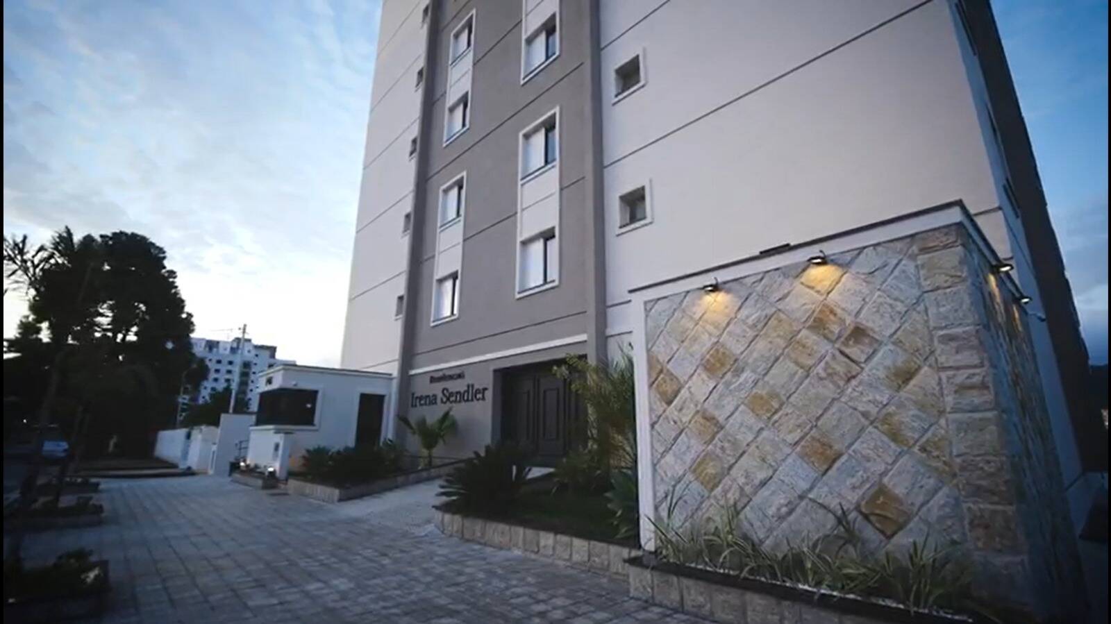 #971 - Apartamento para Venda em Poços de Caldas - MG