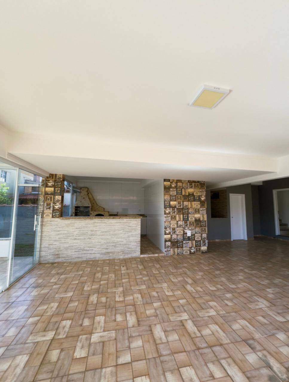 Casa, 3 quartos, 243 m² - Foto 4