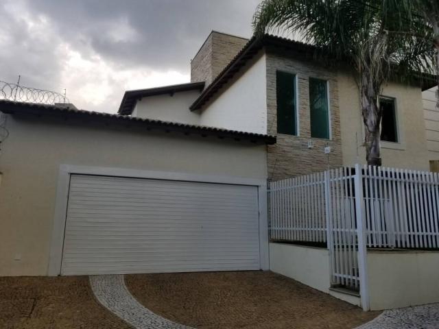 Casa para Venda em Poços de Caldas - 2