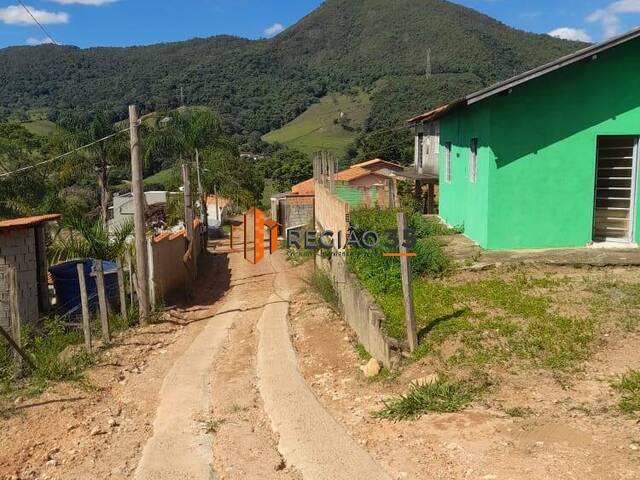 Venda em Santana de Caldas - Caldas