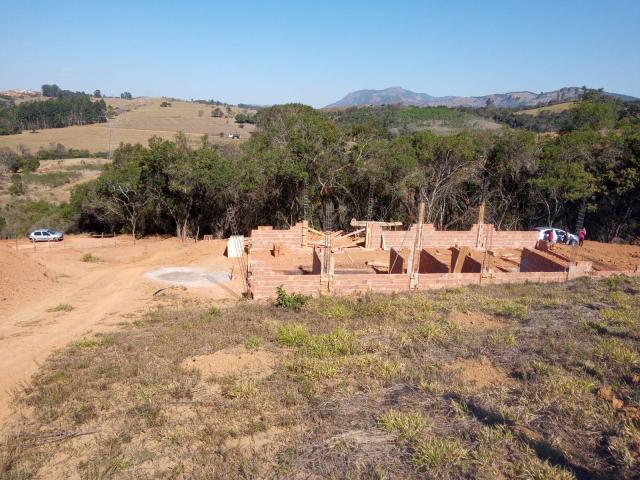 Casa em Construção para Venda em Caldas - 5