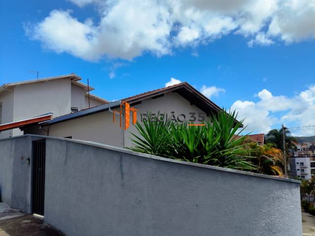 #993 - Casa para Venda em Poços de Caldas - MG - 2