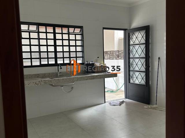 #993 - Casa para Venda em Poços de Caldas - MG - 3