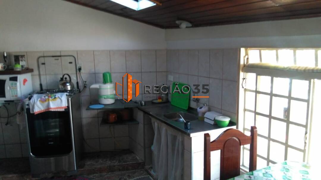 Chácara à venda com 2 quartos, 120m² - Foto 8