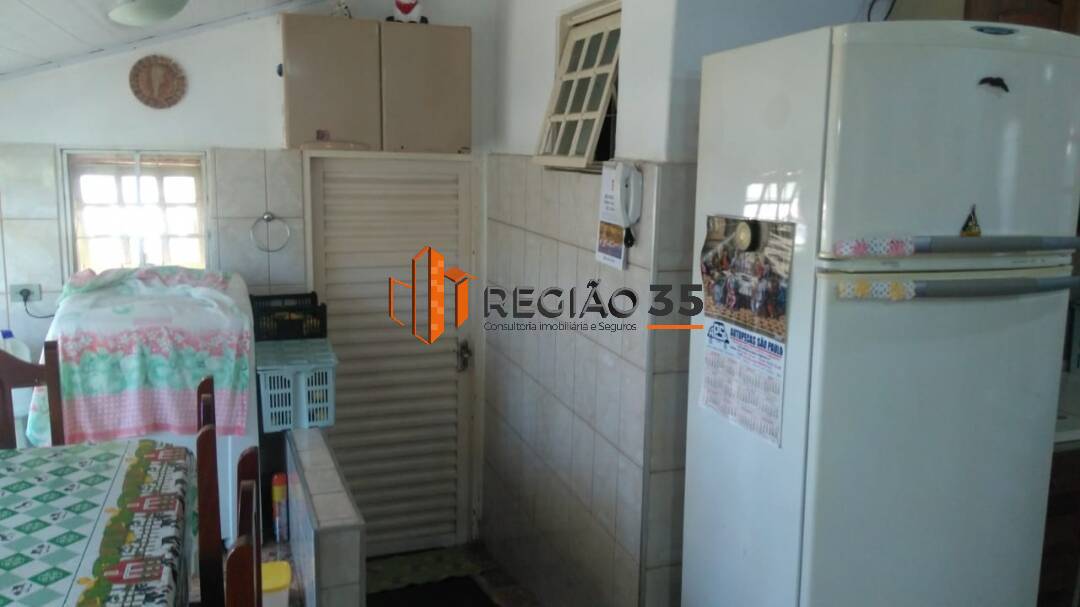 Chácara à venda com 2 quartos, 120m² - Foto 6