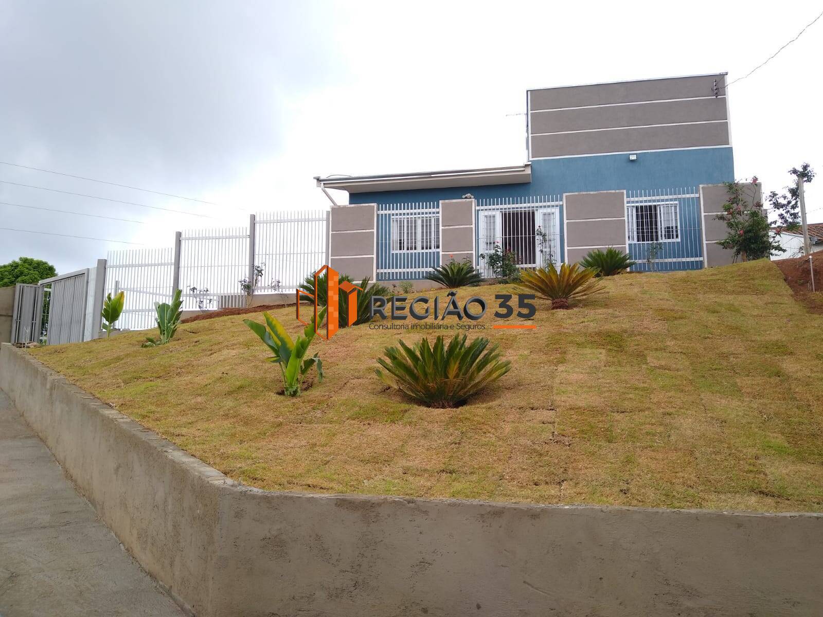 Terreno à venda com 2 quartos, 63m² - Foto 2